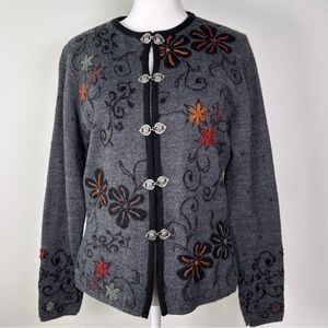 Caamano Gray Alpaca Cardigan Sweater Embroidered Floral Size Small Hook Closure